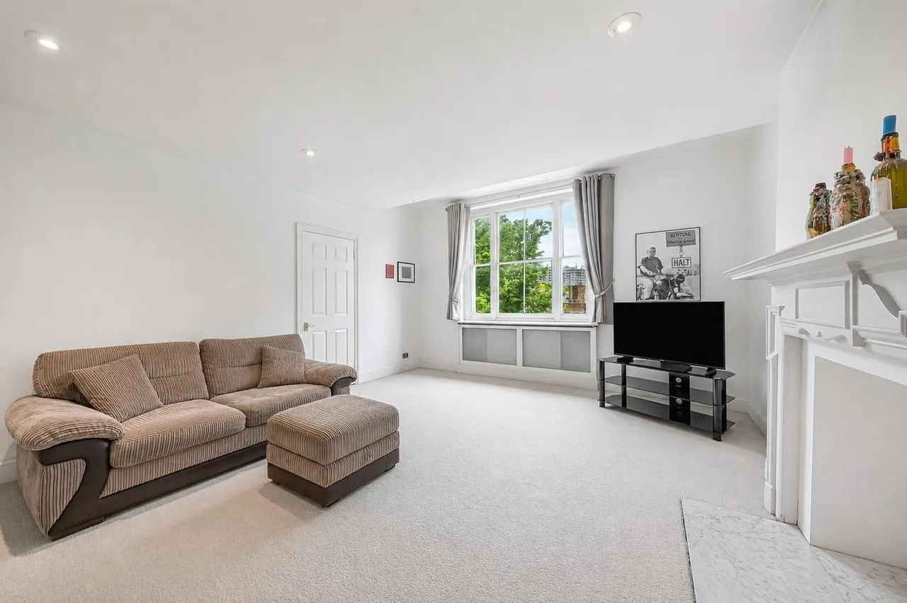 Upper Park Road Belsize Park, London NW3 2UP, photo 6