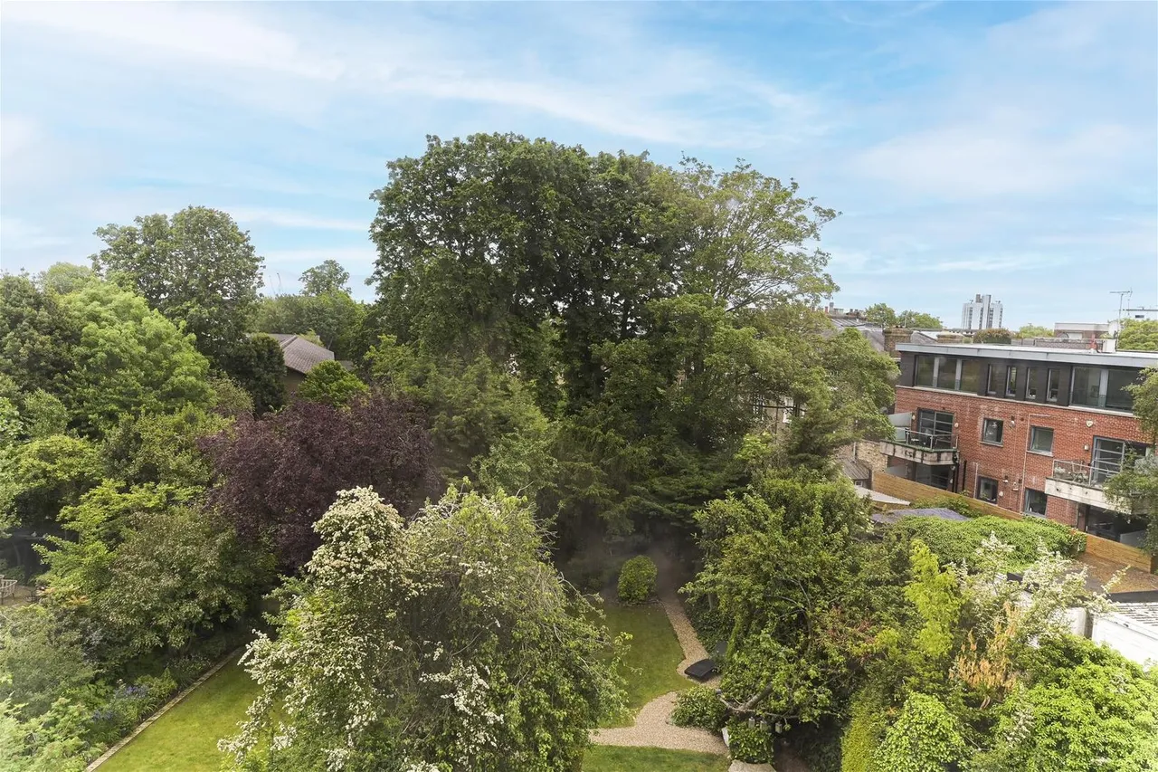 Upper Park Road Belsize Park, London NW3 2UP, photo 10