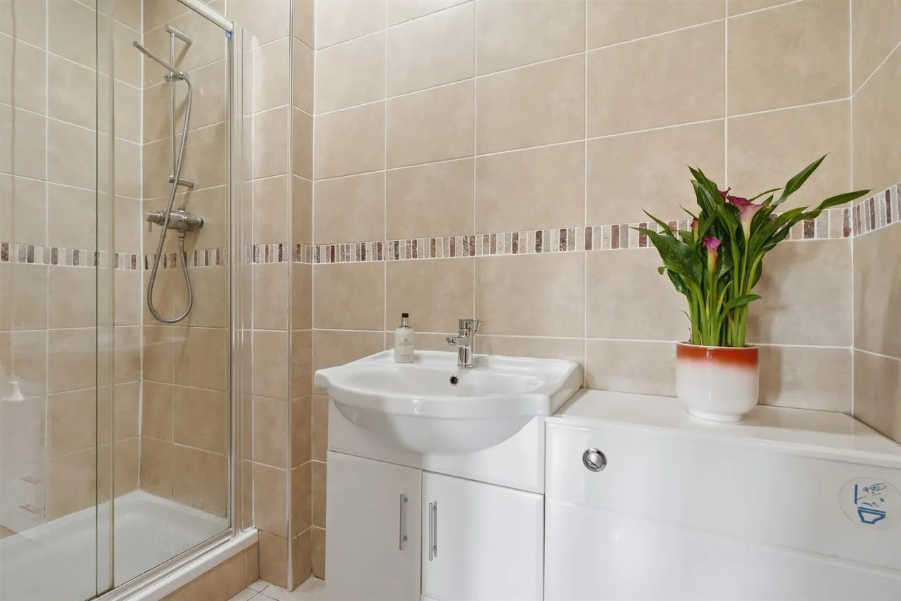 6 Whittingehame Drive, Claythorne, G12 0XU, photo 11