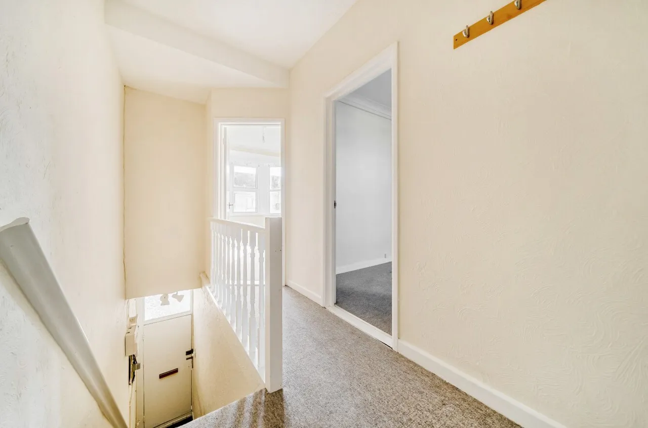 New Road, Portsmouth, PO2, photo 6