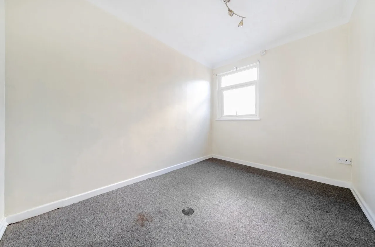 New Road, Portsmouth, PO2, photo 8