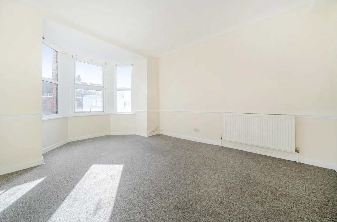 New Road, Portsmouth, PO2, photo 4