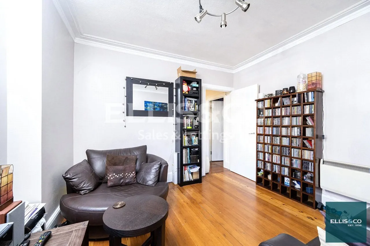 West Heath Court, Golders Green, NW11, photo 8