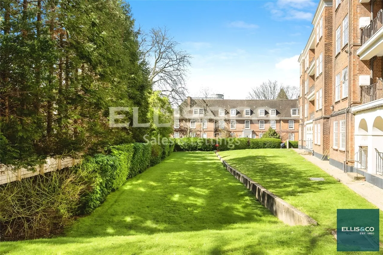 West Heath Court, Golders Green, NW11, photo 9