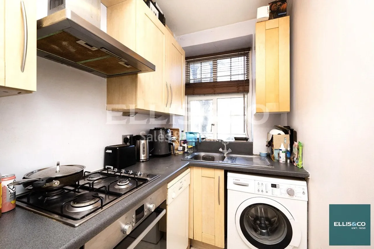 West Heath Court, Golders Green, NW11, photo 5