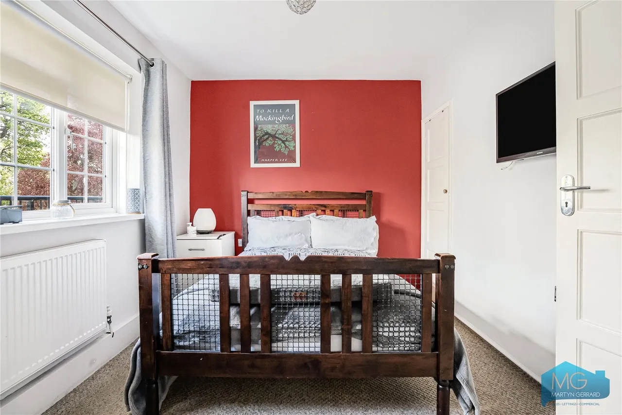 The Poplars, London, N14, photo 9