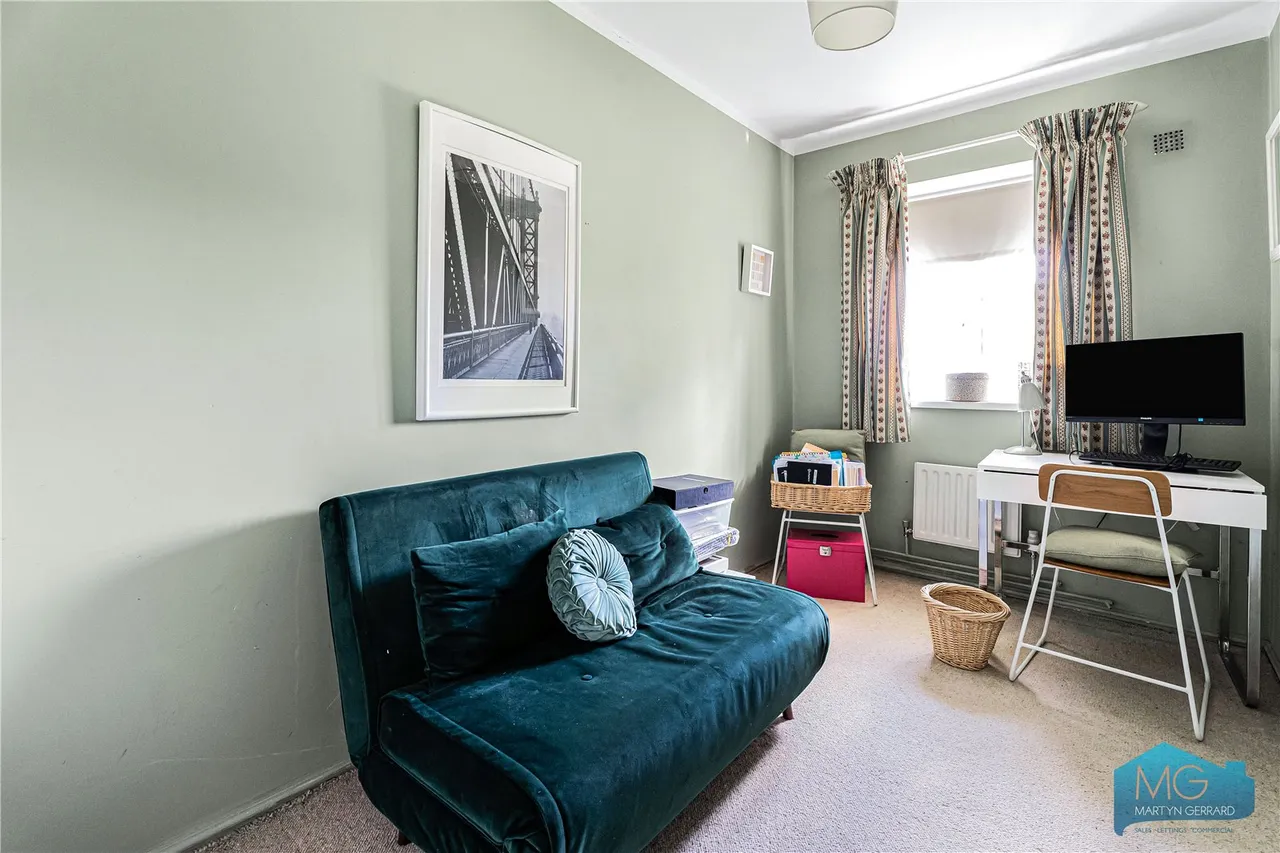 The Poplars, London, N14, photo 13