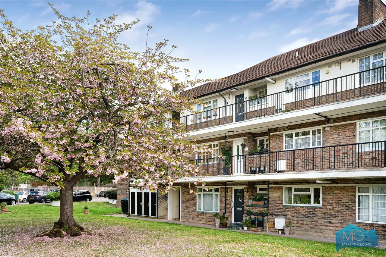 The Poplars, London, N14, photo 18