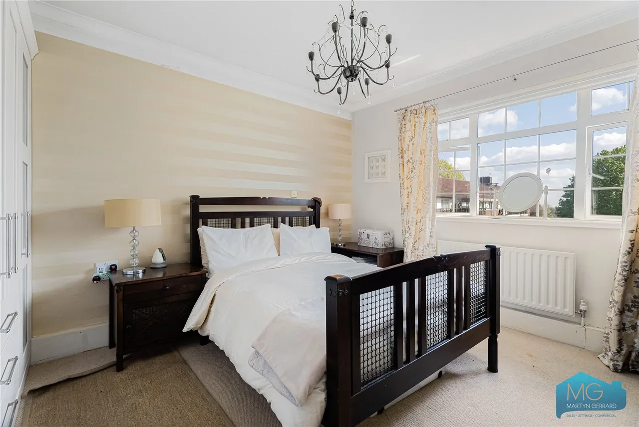 The Poplars, London, N14, photo 10