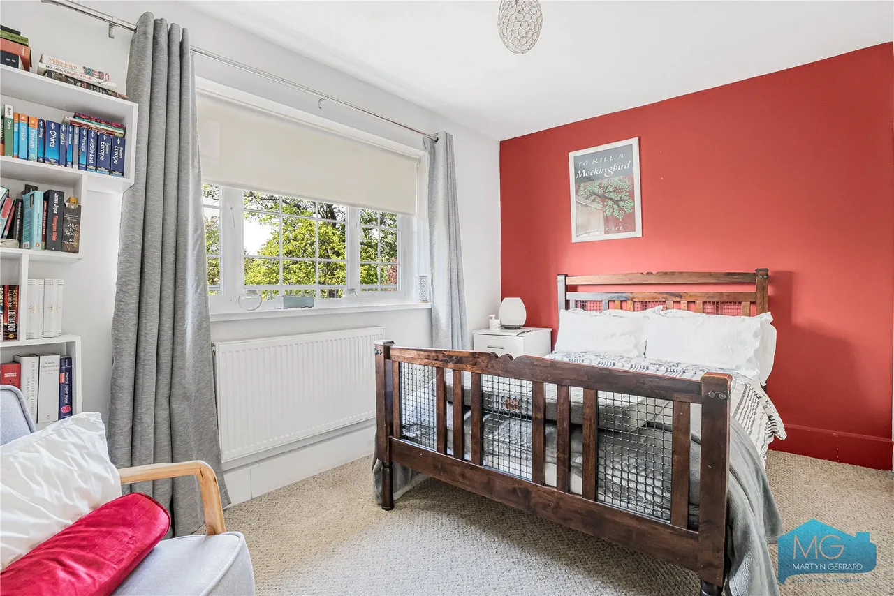 The Poplars, London, N14, photo 8
