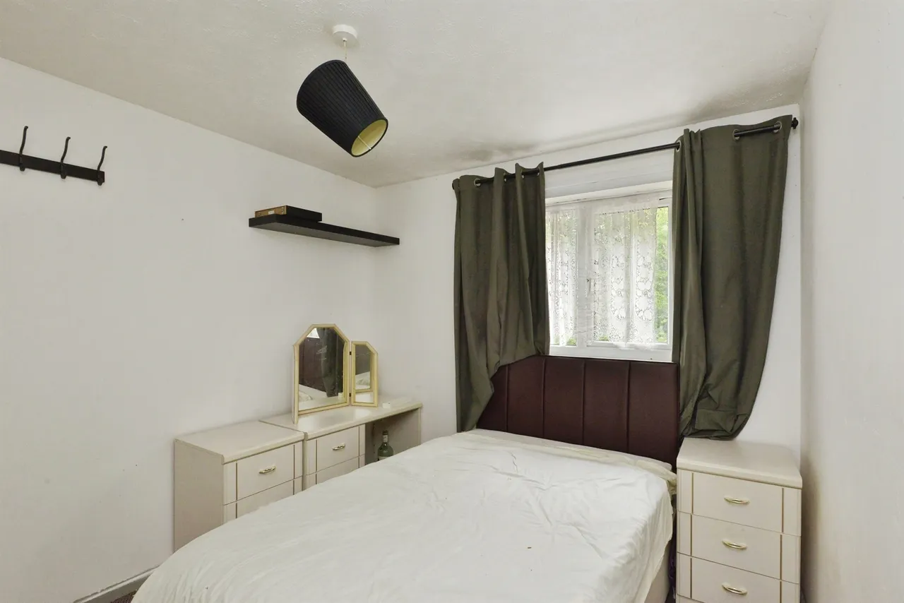 Perracombe, Furzton, MK4, photo 6
