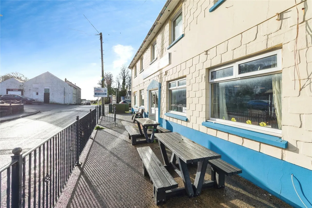 Ferryside, SA17, photo 16