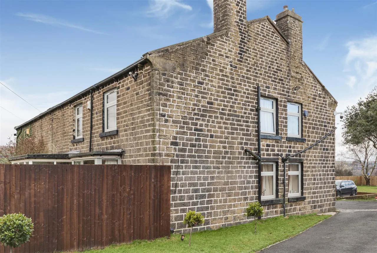 Market Street, Edenfield, Ramsbottom, Bury, BL0 0JG, photo 28