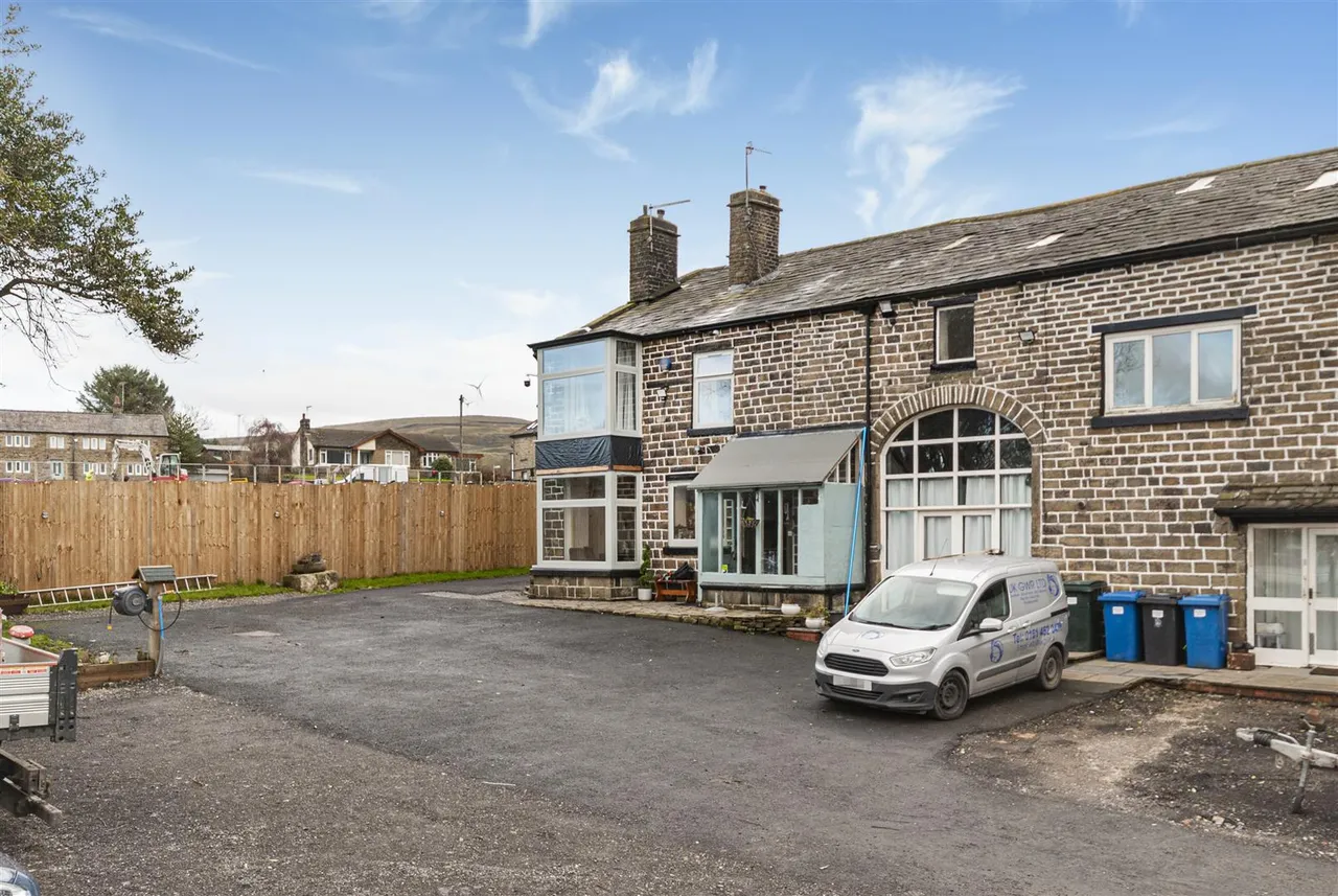 Market Street, Edenfield, Ramsbottom, Bury, BL0 0JG, photo 3