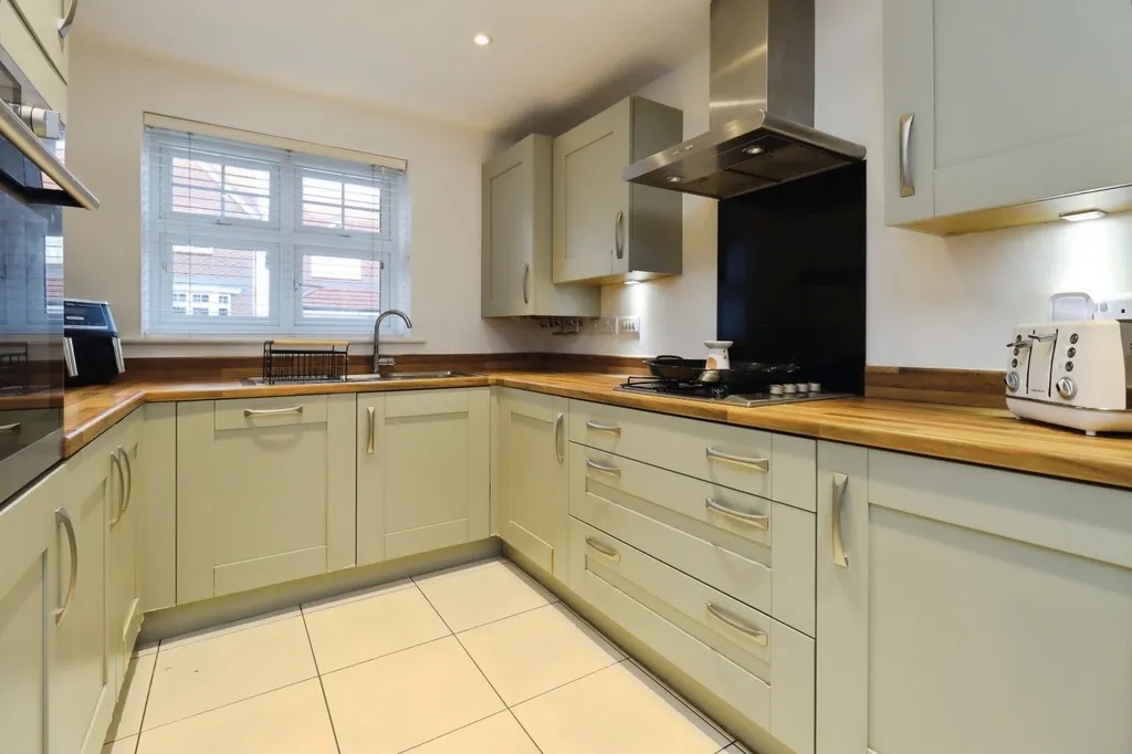 Delune Crescent, Malpas, photo 4