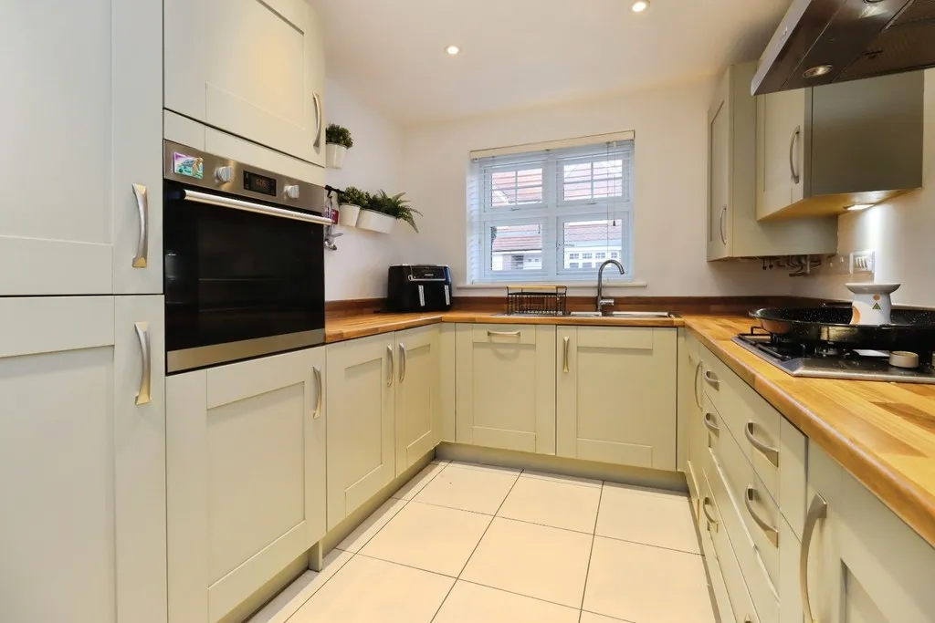 Delune Crescent, Malpas, photo 2