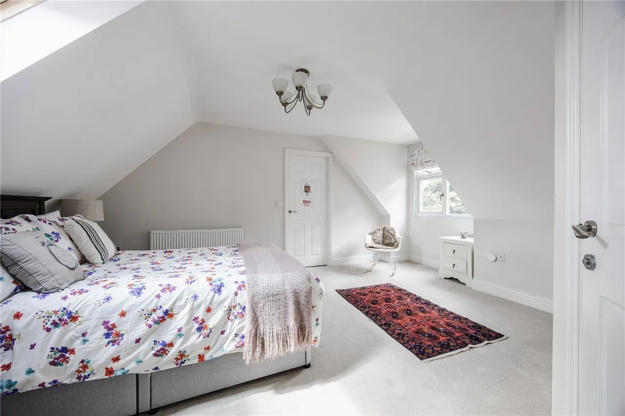 Ipswich Road, Norwich, NR2, photo 12