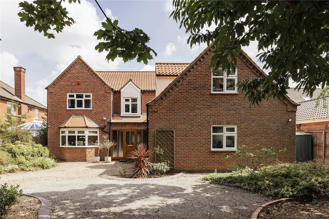 Ipswich Road, Norwich, NR2, photo 36