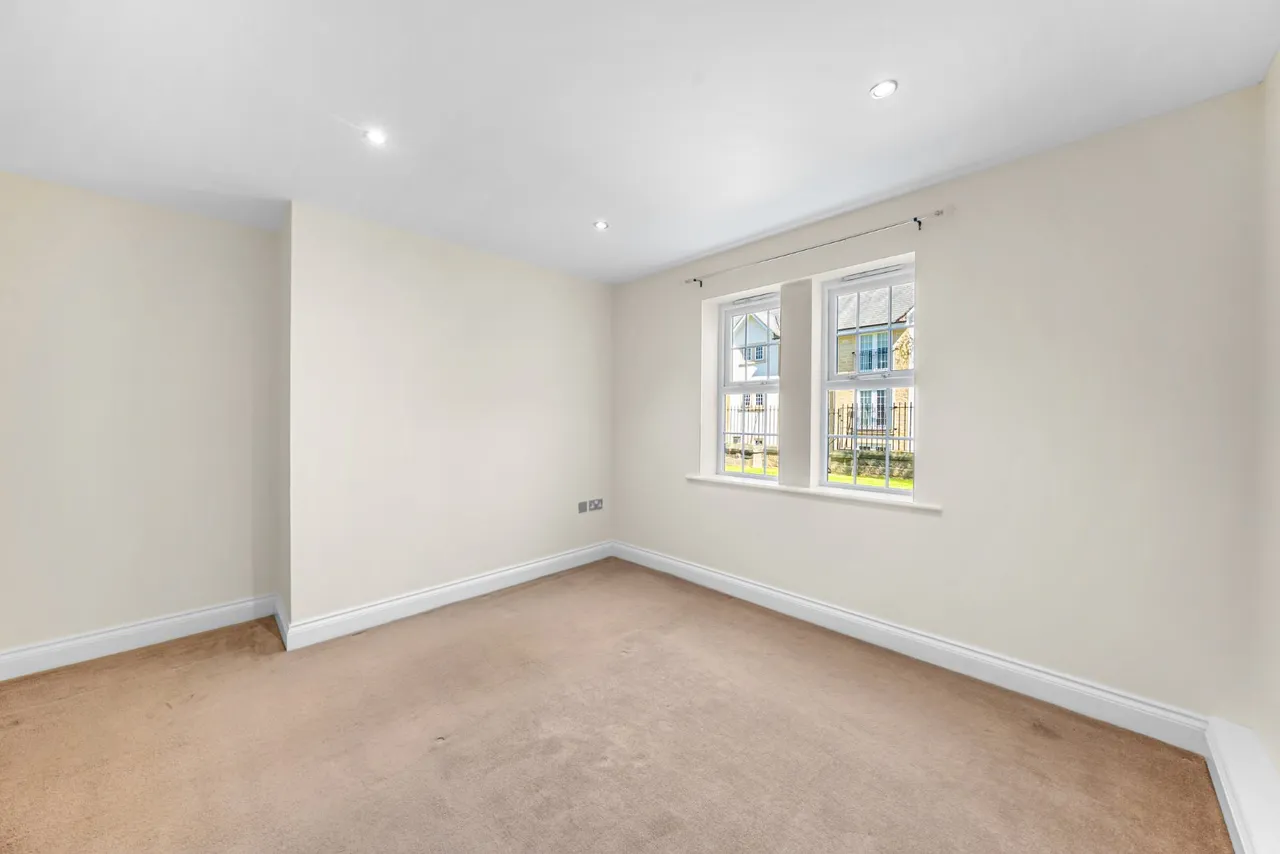 Clifford Drive, Menston, LS29, photo 8