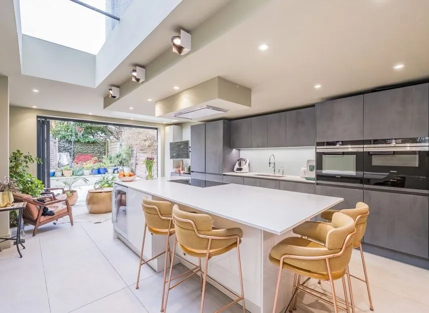 Eastbourne Road, Brentford, TW8, photo 7