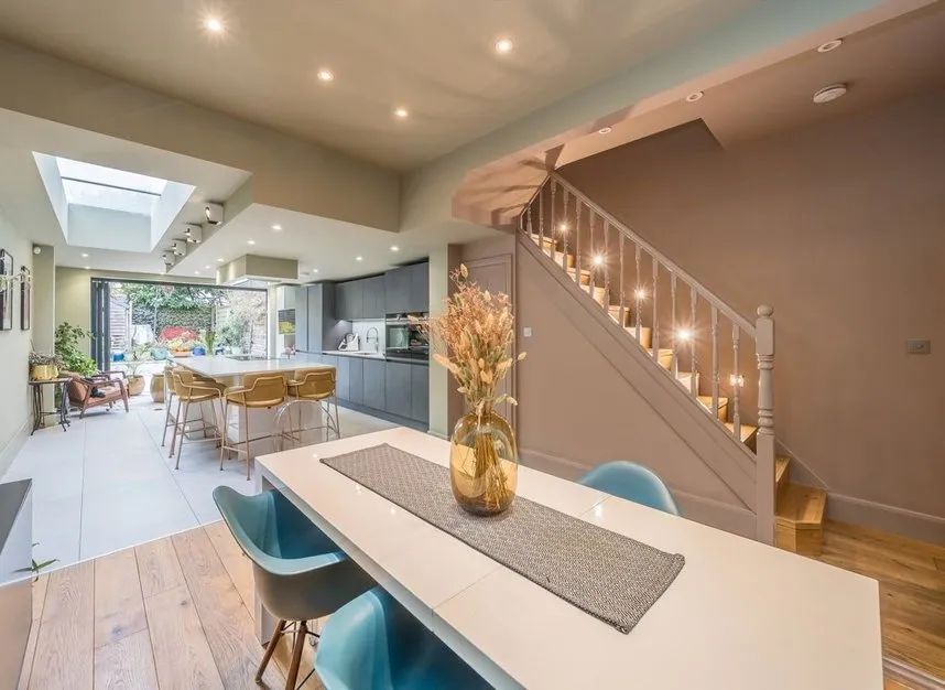 Eastbourne Road, Brentford, TW8, photo 3