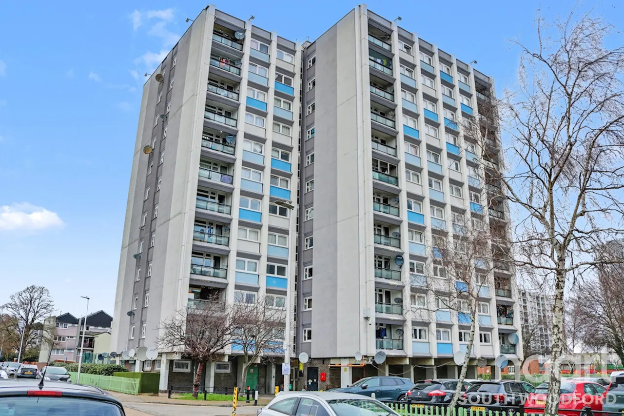 Navestock Crescent, Woodford Green, IG8, photo 13