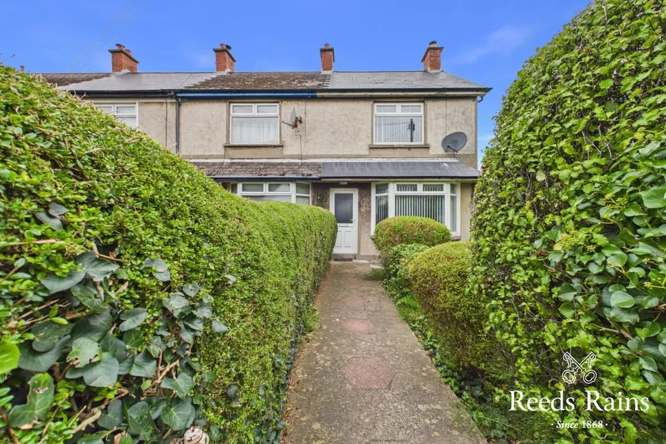 2 bed house to rent, Broadway, Bangor, BT20