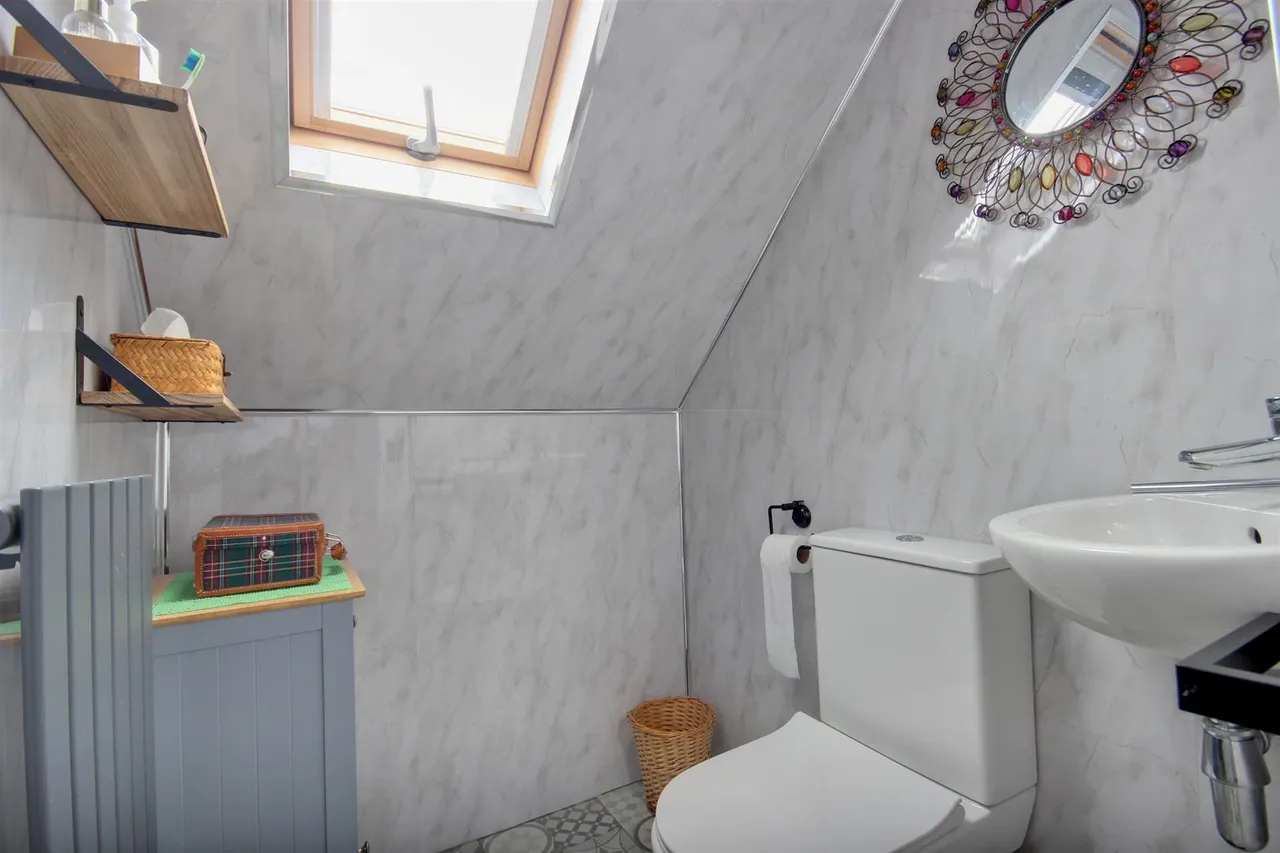 Annandale Road, Kirk Ella, Hull, photo 24