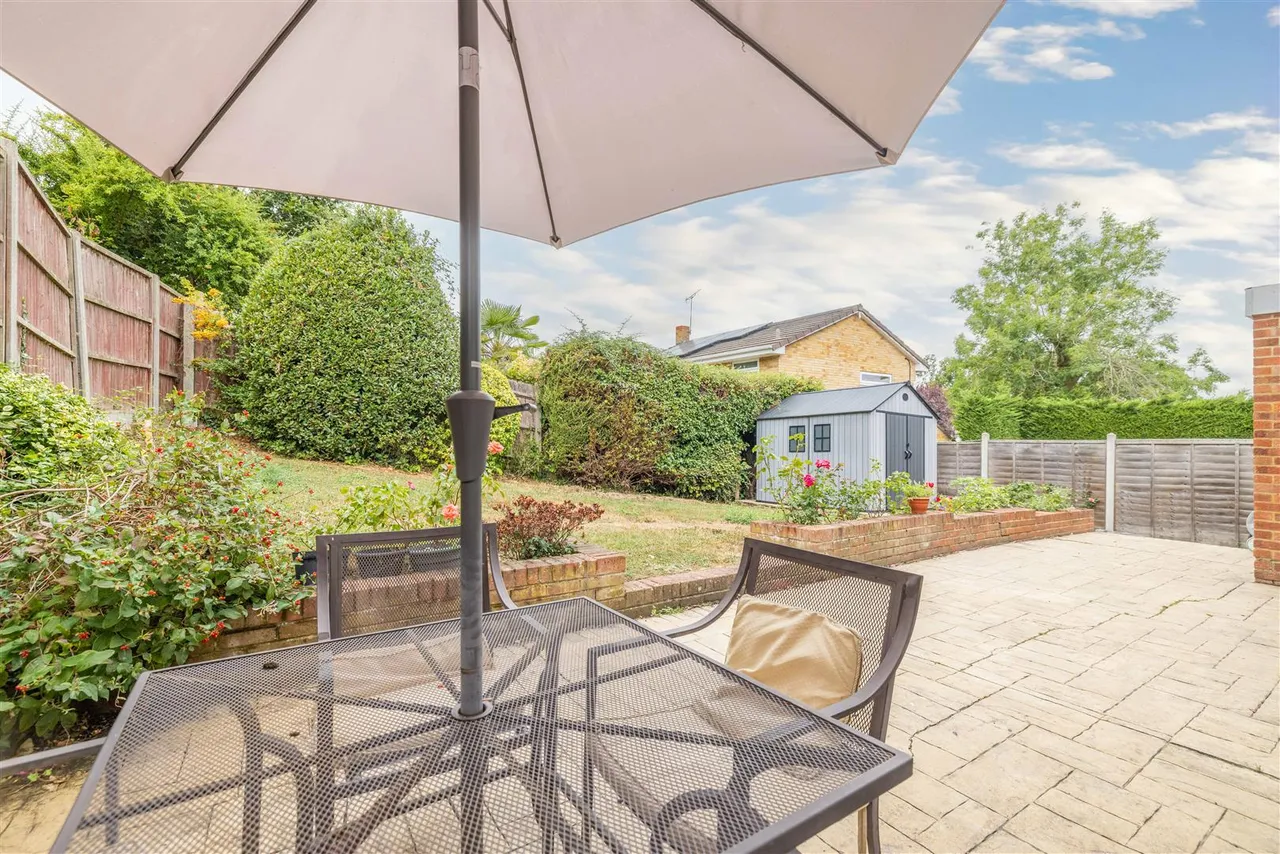 Hemwood Road, Windsor, SL4, photo 18