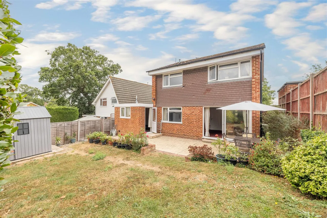 Hemwood Road, Windsor, SL4, photo 21