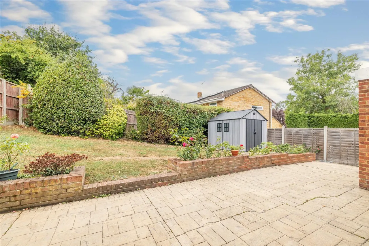 Hemwood Road, Windsor, SL4, photo 22