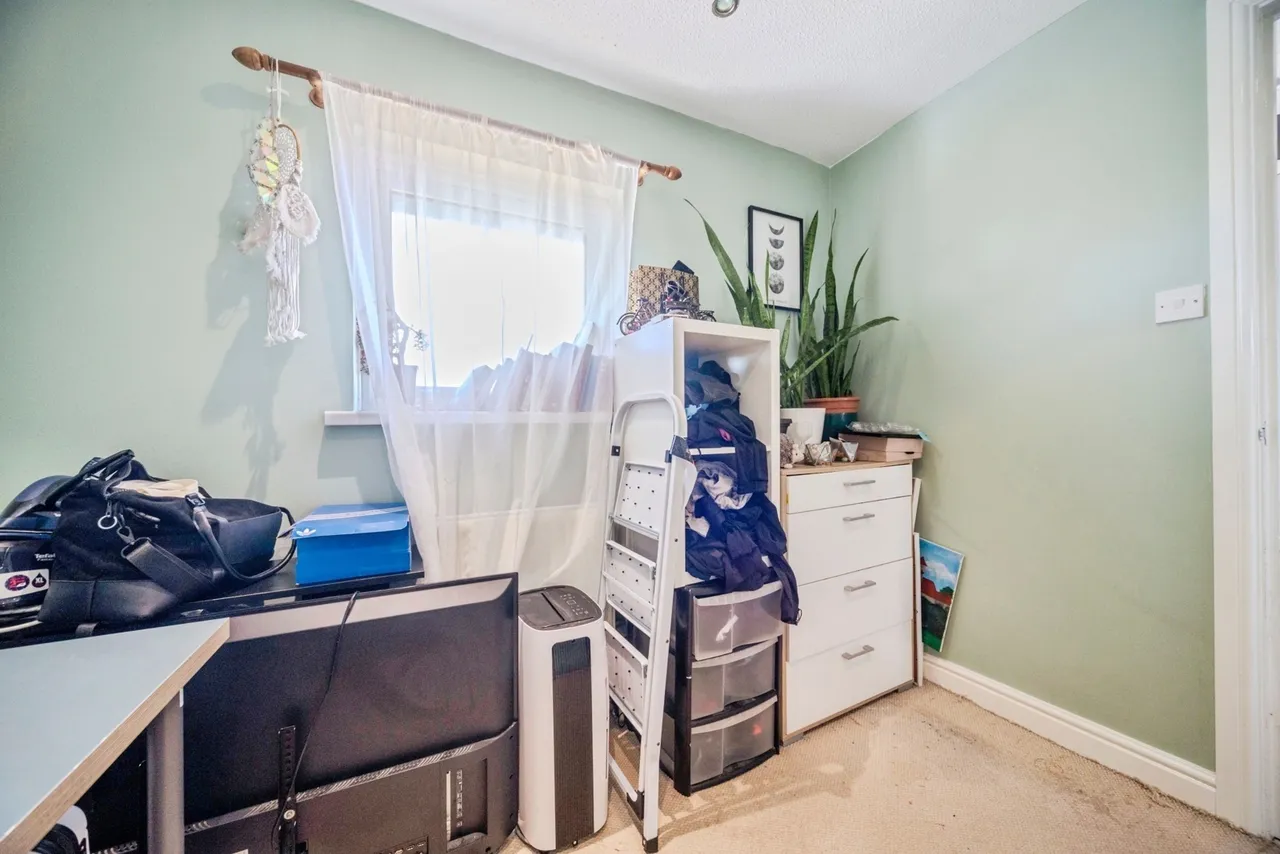 Chepstow Drive, Bletchley, Milton Keynes, Buckinghamshire, MK3, photo 11