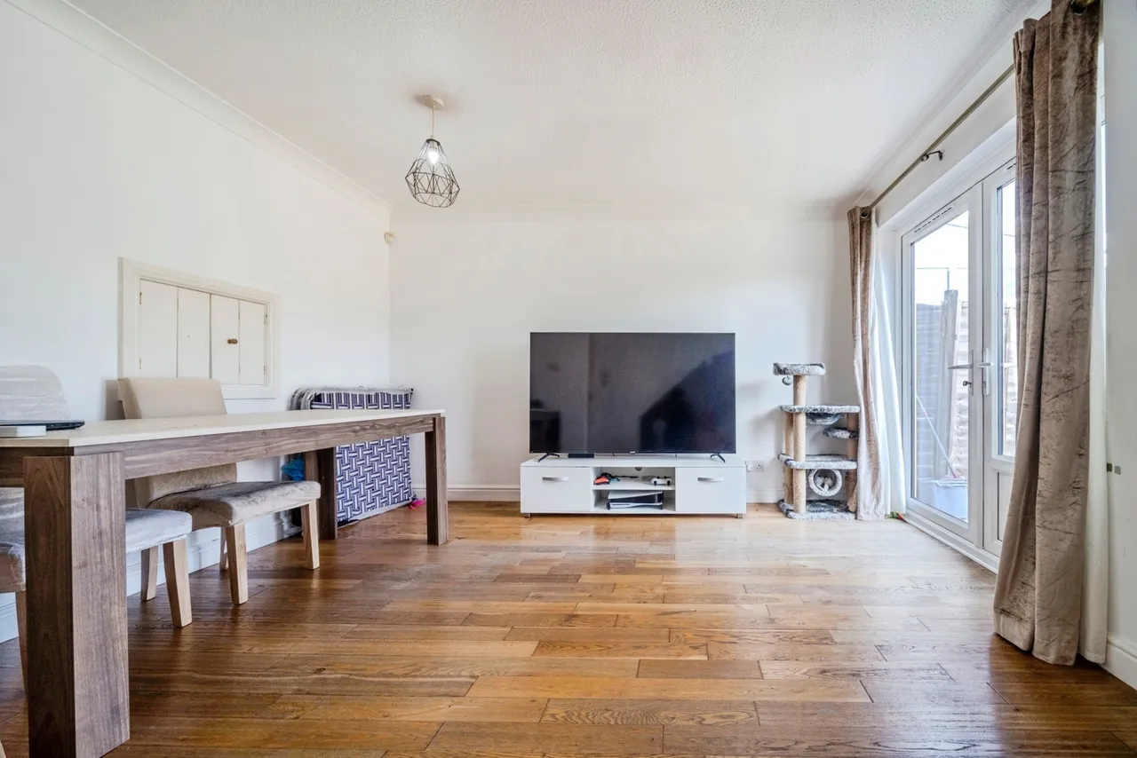 Chepstow Drive, Bletchley, Milton Keynes, Buckinghamshire, MK3, photo 5