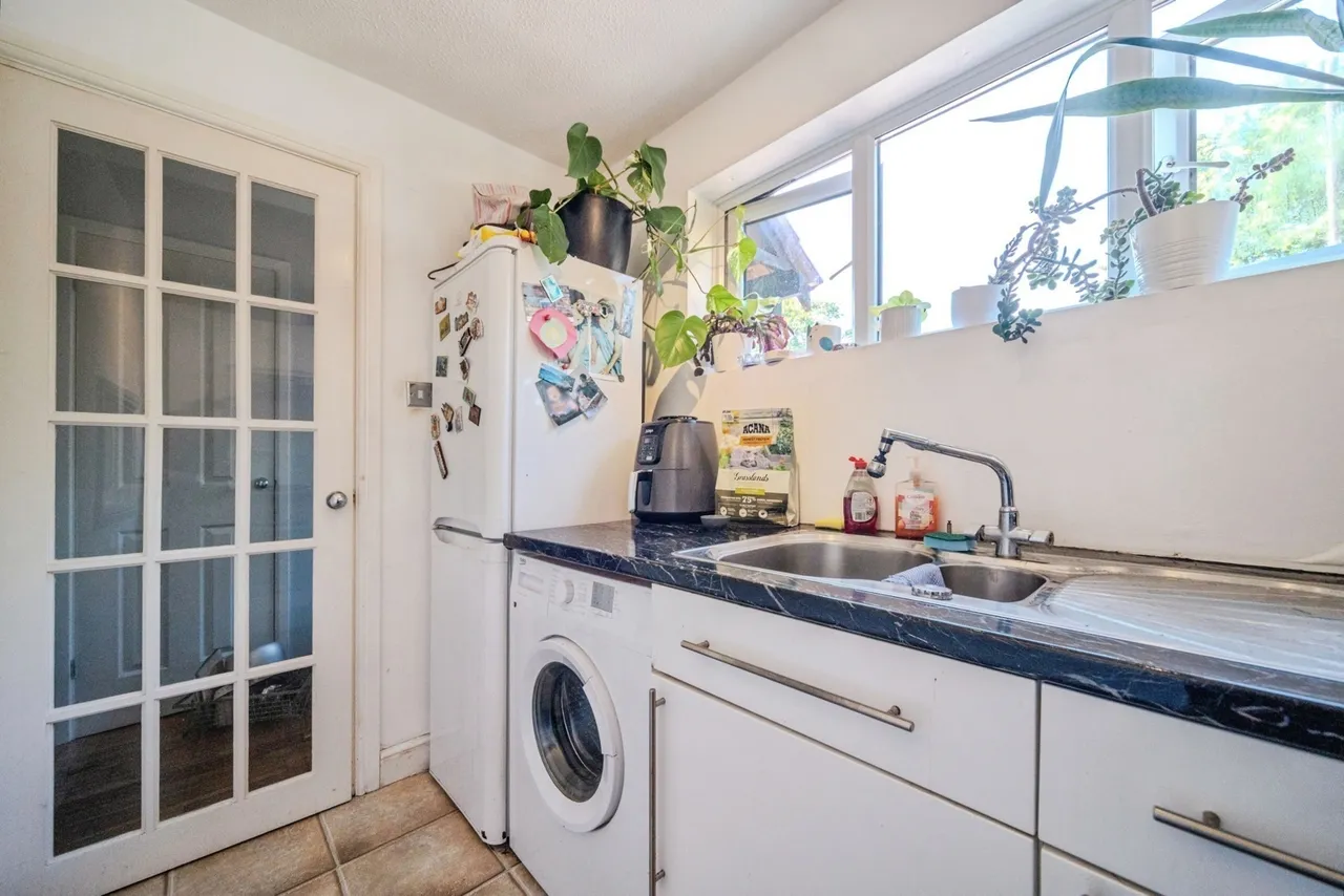 Chepstow Drive, Bletchley, Milton Keynes, Buckinghamshire, MK3, photo 4