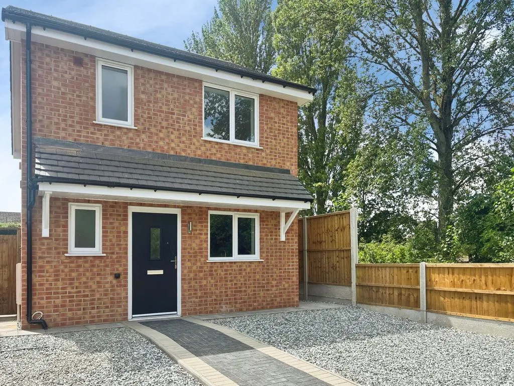 Cotswold Avenue, Great Wyrley, WS6, photo 3