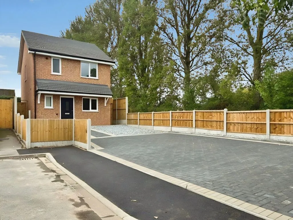 Cotswold Avenue, Great Wyrley, WS6, photo 14