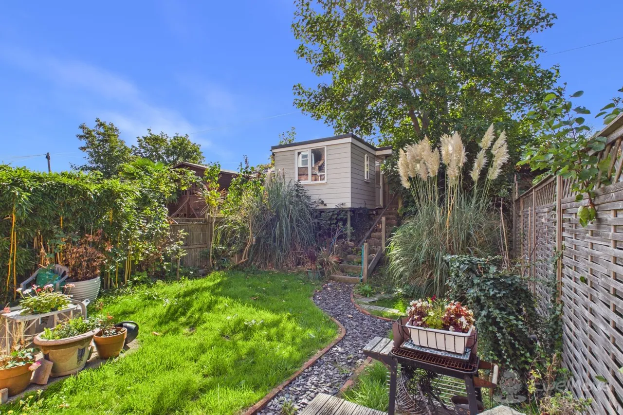 Limes Road, Folkestone, CT19, photo 15
