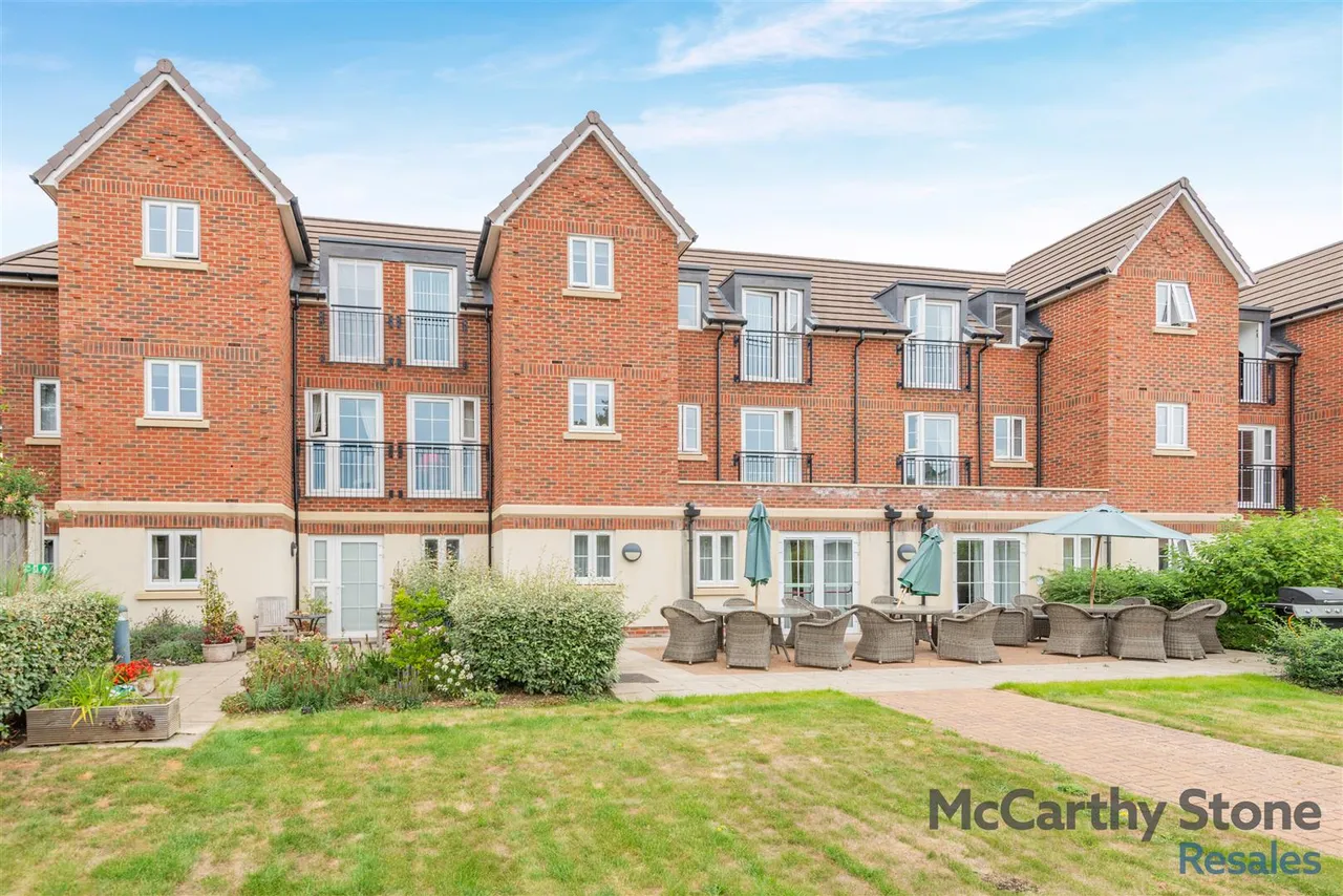 London Road, Knebworth, SG3, photo 29