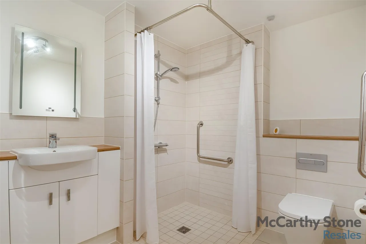 London Road, Knebworth, SG3, photo 19