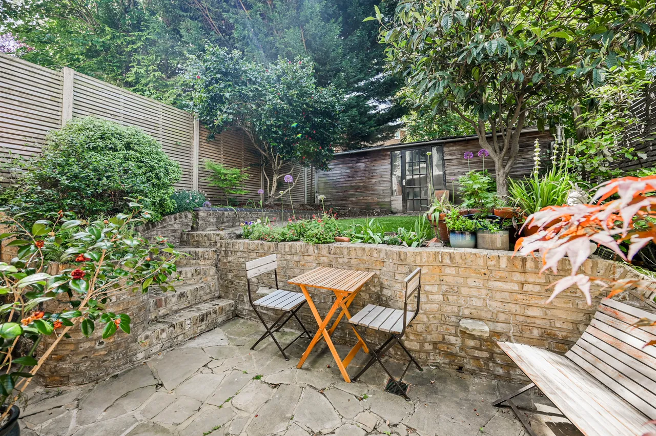 Flat 2, 42 Hornsey Lane Gardens, London, photo 9