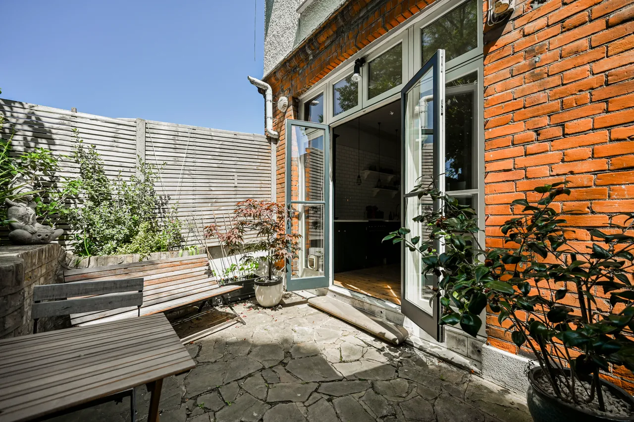 Flat 2, 42 Hornsey Lane Gardens, London, photo 4