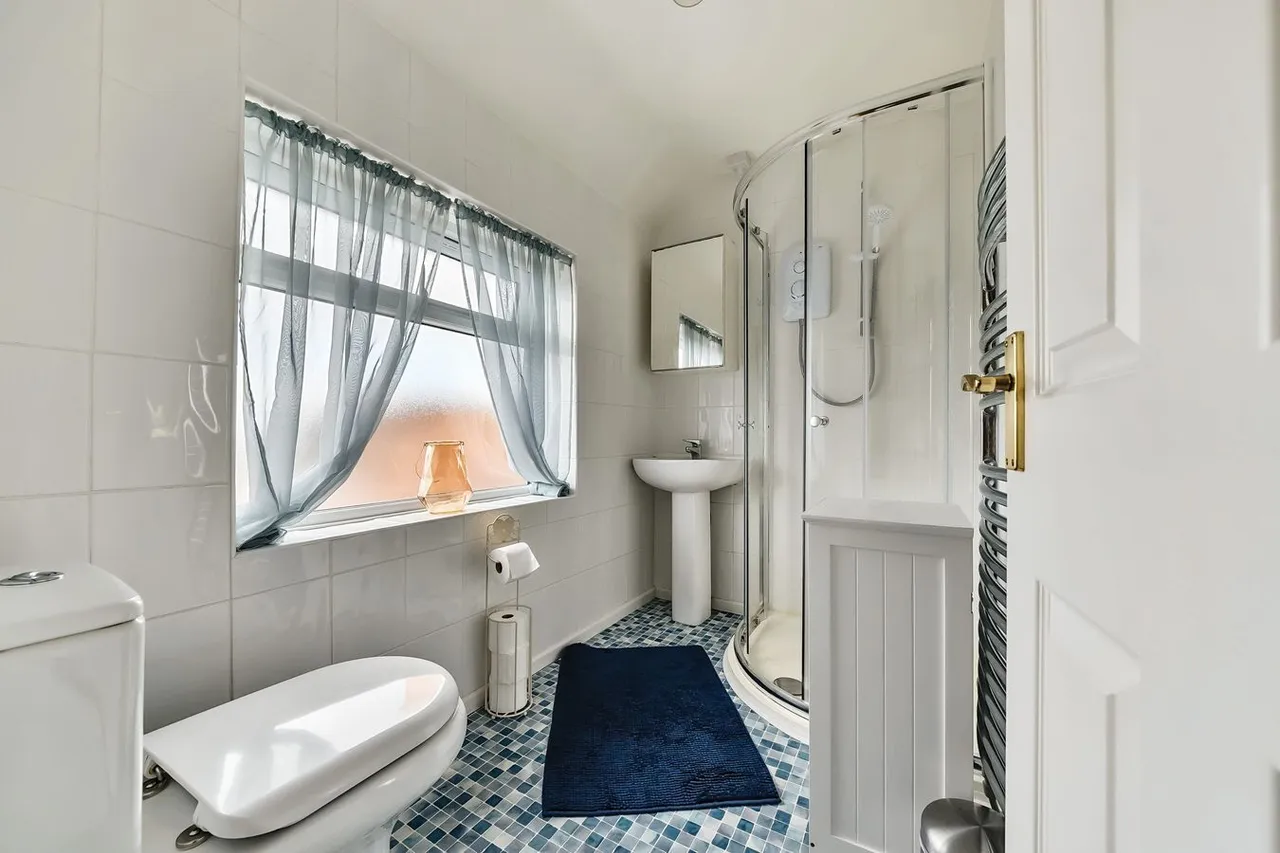 Victoria Park, Castle Cary, BA7, photo 15