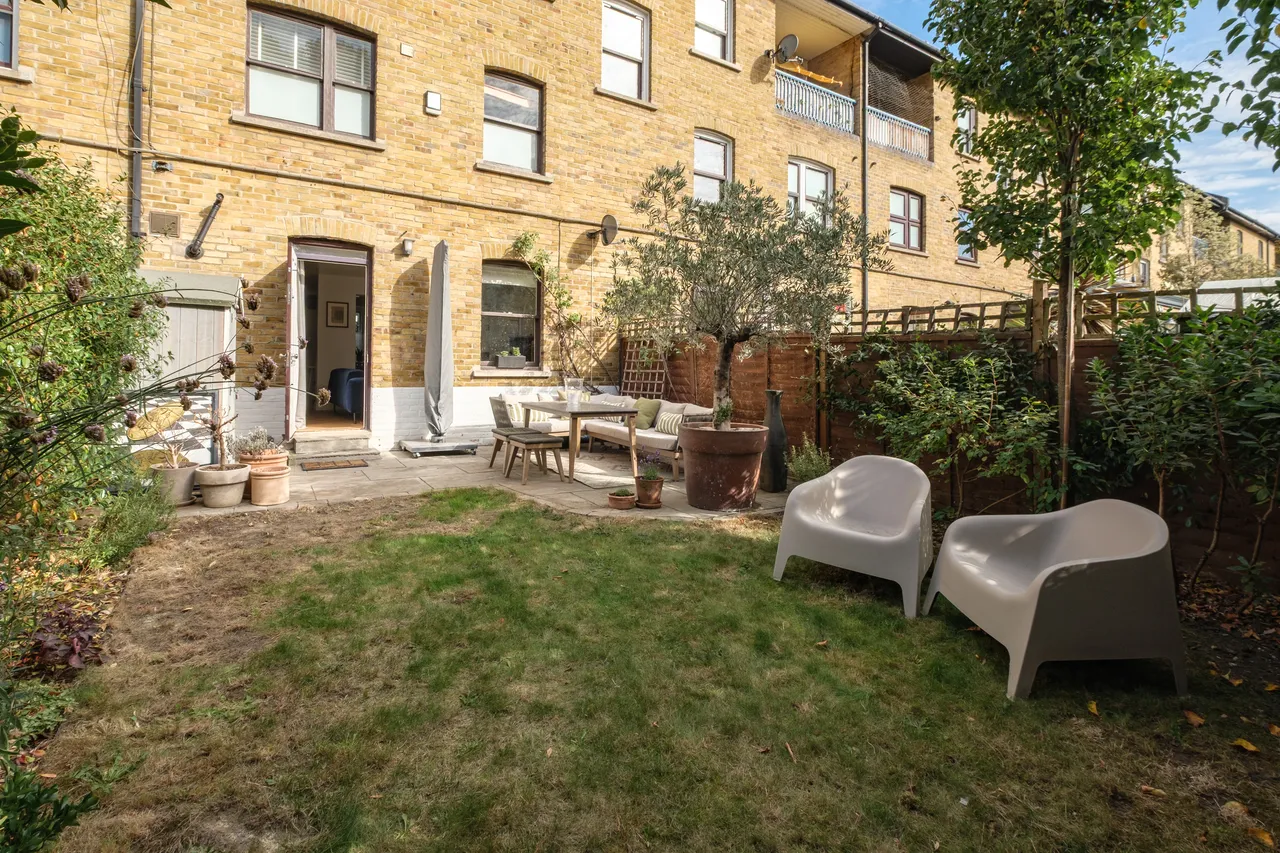 Queensbury Street, London, N1, photo 8