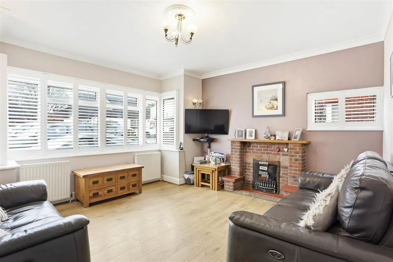 Link Lane, Wallington, SM6 9DY, photo 2