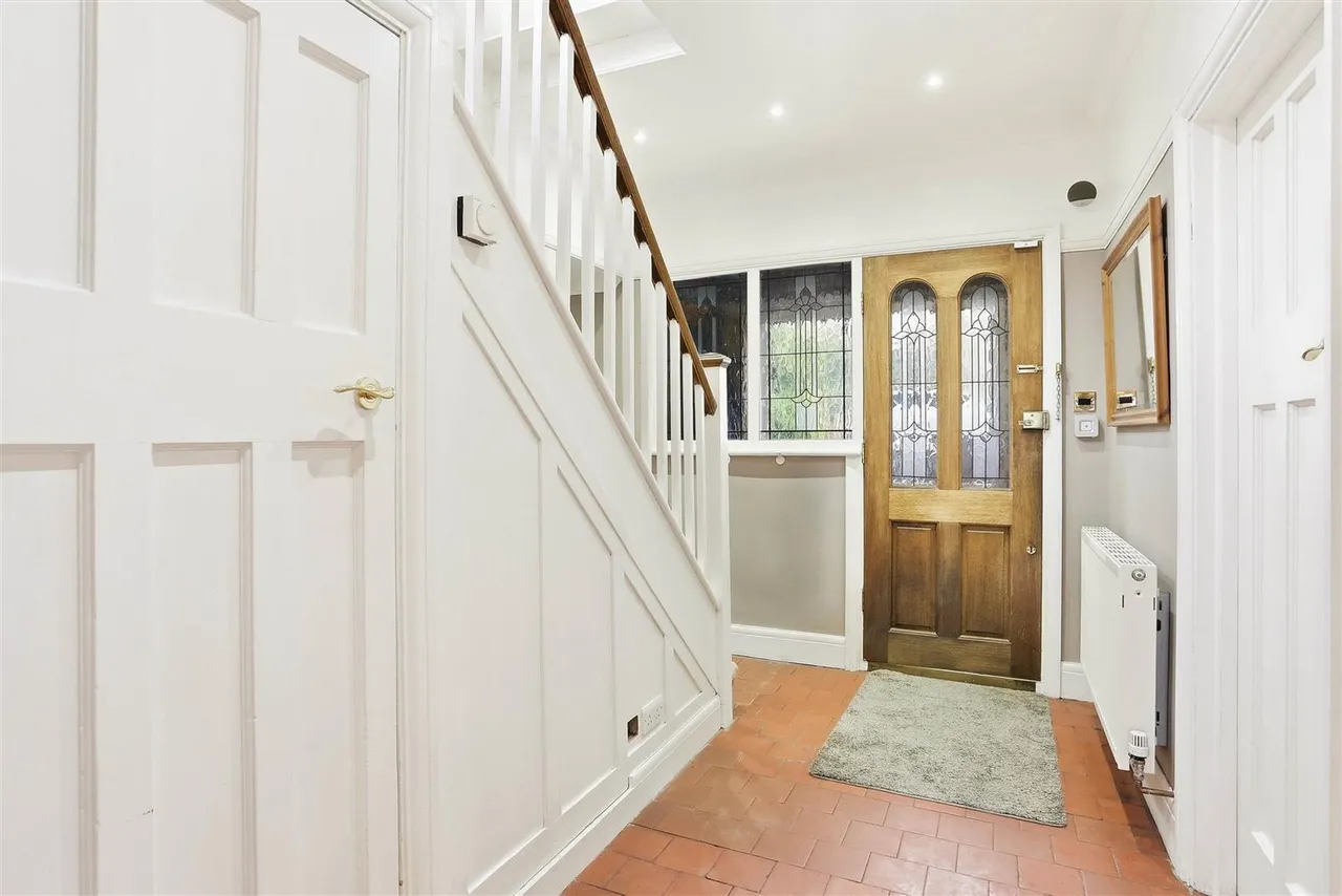 Link Lane, Wallington, SM6 9DY, photo 8