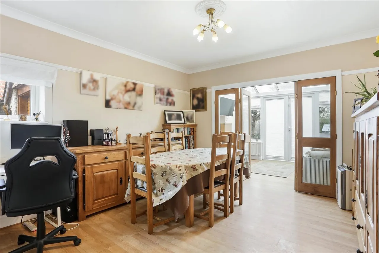 Link Lane, Wallington, SM6 9DY, photo 4