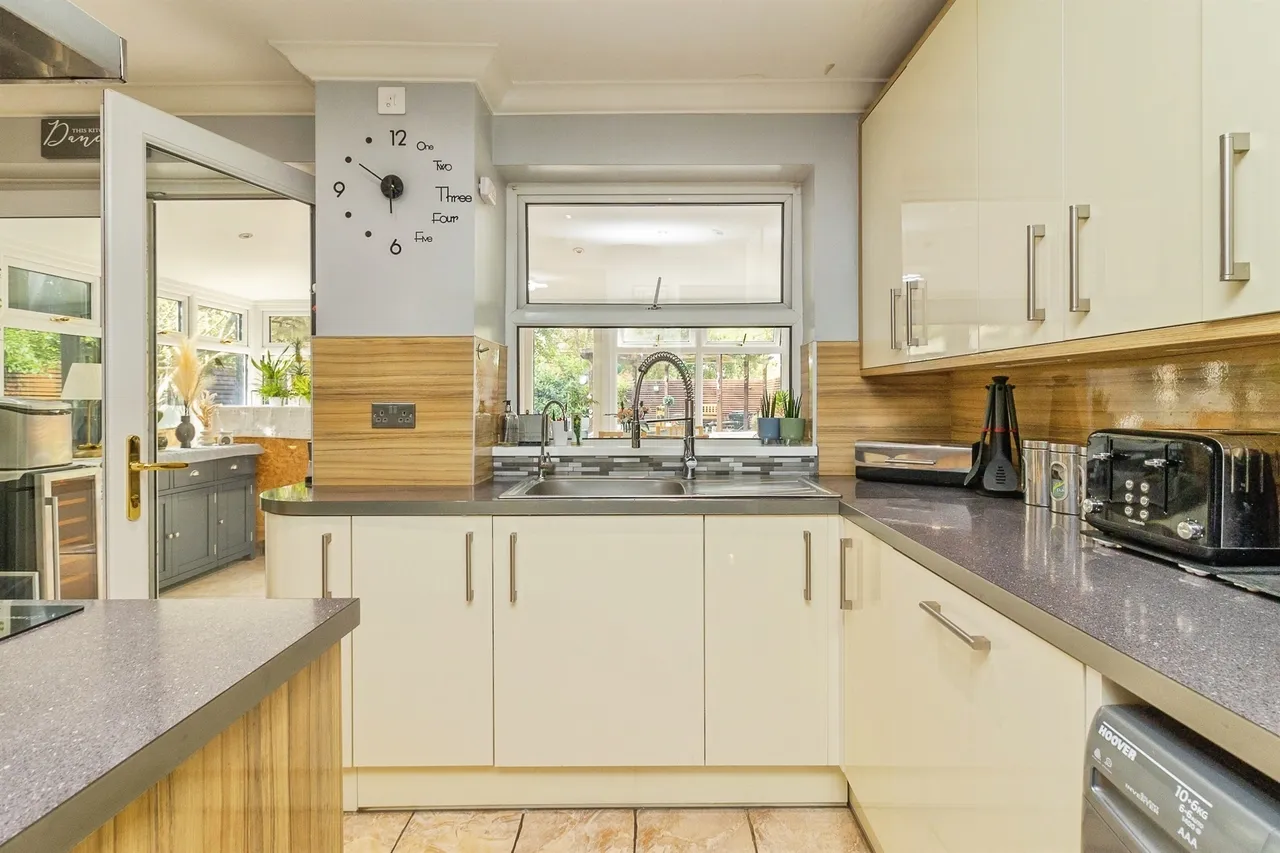 Orion Way, Leighton Buzzard, LU7, photo 17