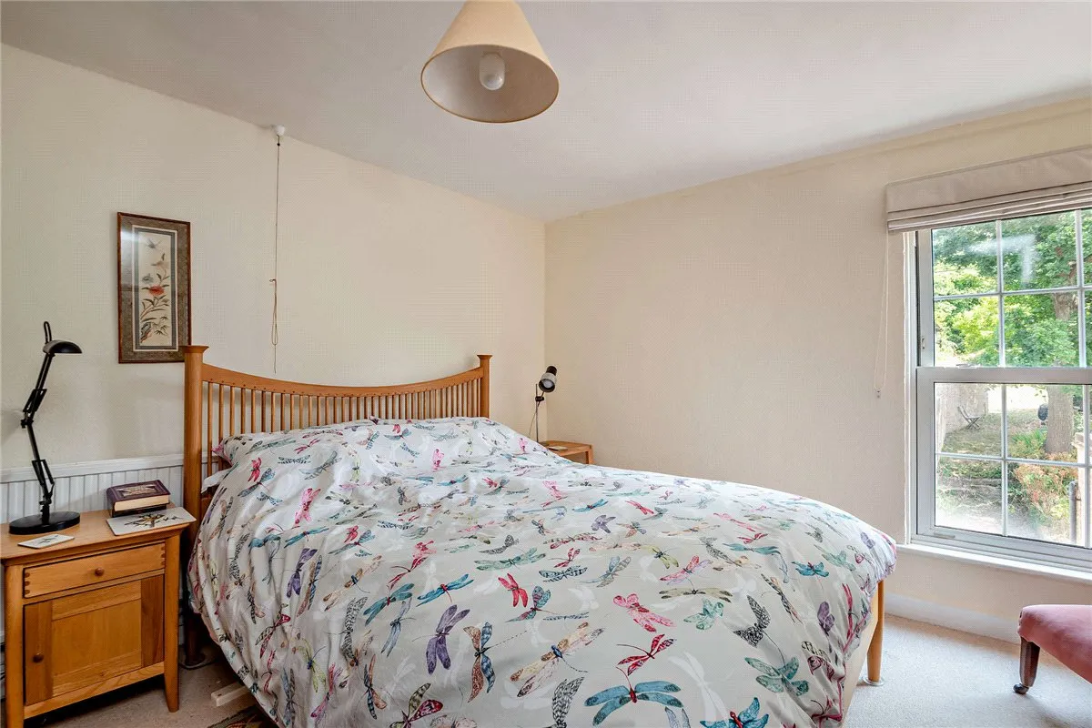 High Street, Hungerford, RG17, photo 12