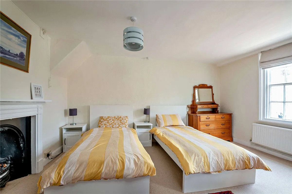 High Street, Hungerford, RG17, photo 13