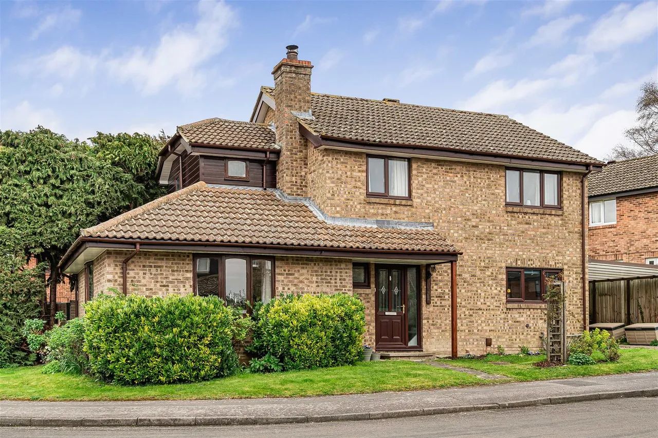 4 bed property for sale, Cherry Orchard, Fulbourn, CB21